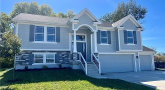 Homes for Sale in Kansas City, MO 64156 | 11802 N Bellaire Avenue