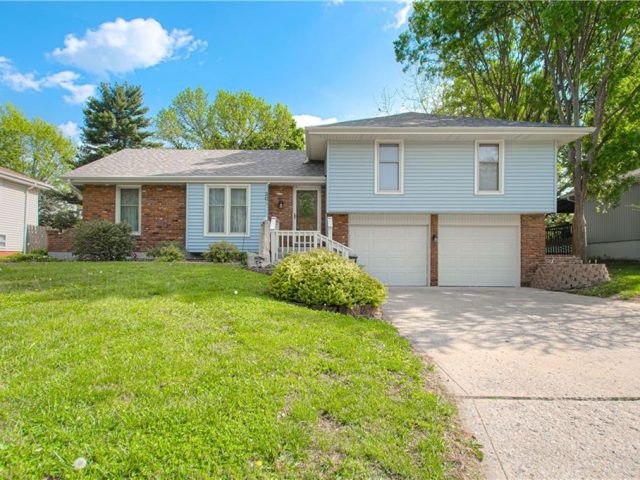 Homes for Sale in Kansas City, MO 64155 | 201  88th Terrace