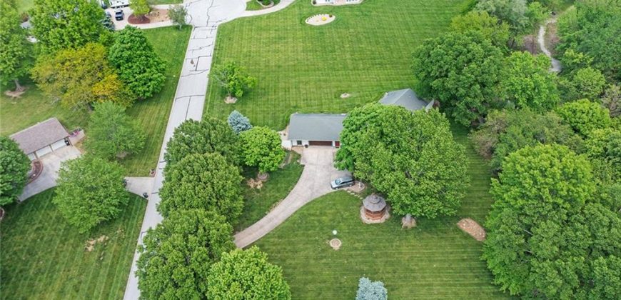 Homes for Sale in Kansas City, MO 64152 | 7613 NW Valley Road