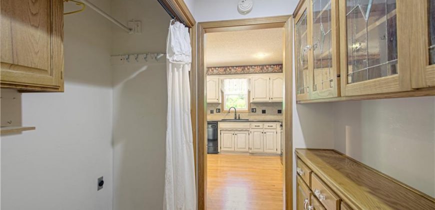 Homes for Sale in Gladstone, MO 64118 | 2208 NE 75th Terrace