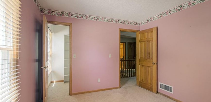 Homes for Sale in Gladstone, MO 64118 | 2208 NE 75th Terrace