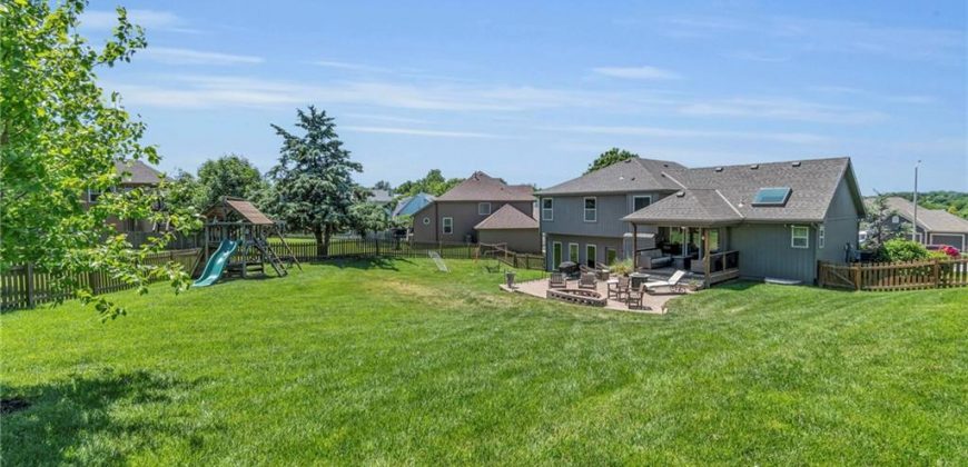 Homes for Sale in Kansas City, MO 64153 | 8519 N CONRAN Court