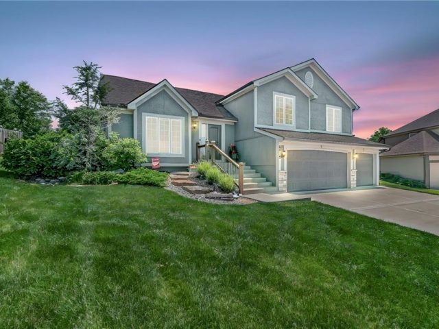 Homes for Sale in Kansas City, MO 64153 | 8519 N CONRAN Court