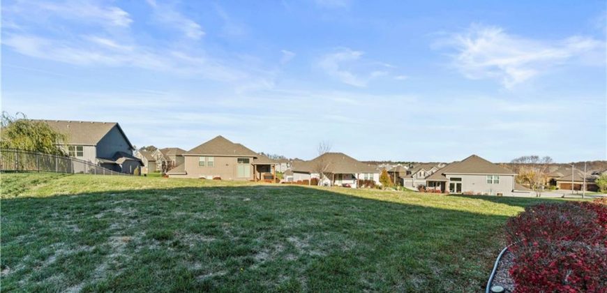 Homes for Sale in Kansas City, MO 64151 | 4108 NW 76th Street