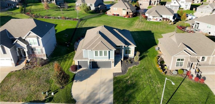 Homes for Sale in Kansas City, MO 64151 | 4108 NW 76th Street