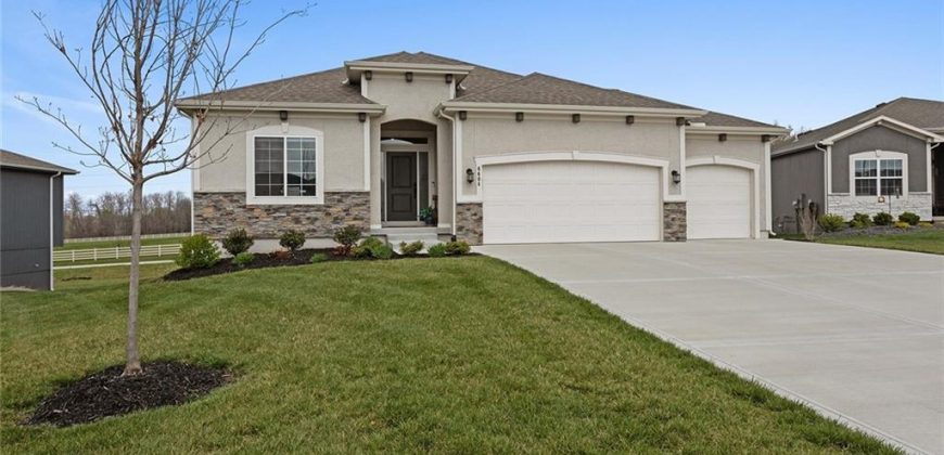 Homes for Sale in Kansas City, MO 64154 | 6604 NW 107th Court