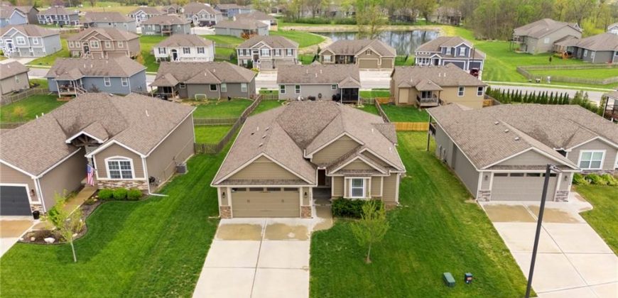 Homes for Sale in Kearney, MO 64060 | 1707  Sycamore Ridge
