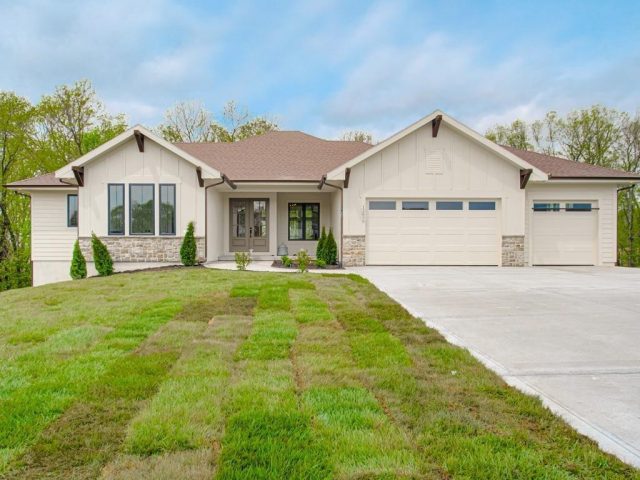 Homes for Sale in Platte City, MO 64079 | 12470 N Arbor Way