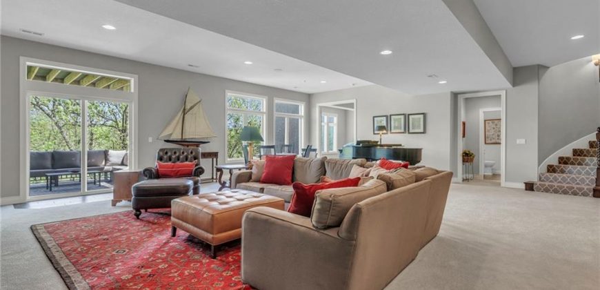 Homes for Sale in Parkville, MO 64152 | 6325  Edgewater Drive