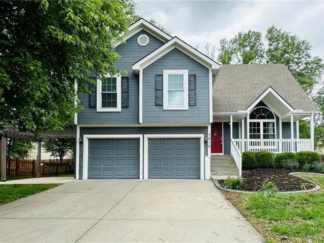 Homes for Sale in Kansas City, MO 64157 | 7910 NE 111TH Terrace