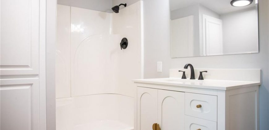 Homes for Sale in Kansas City, MO 64118 | 205  55th Terrace