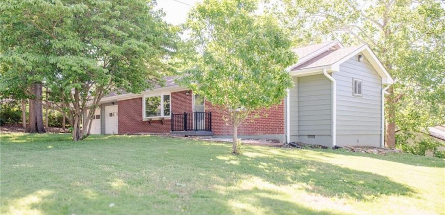Homes for Sale in Kansas City, MO 64118 | 205  55th Terrace