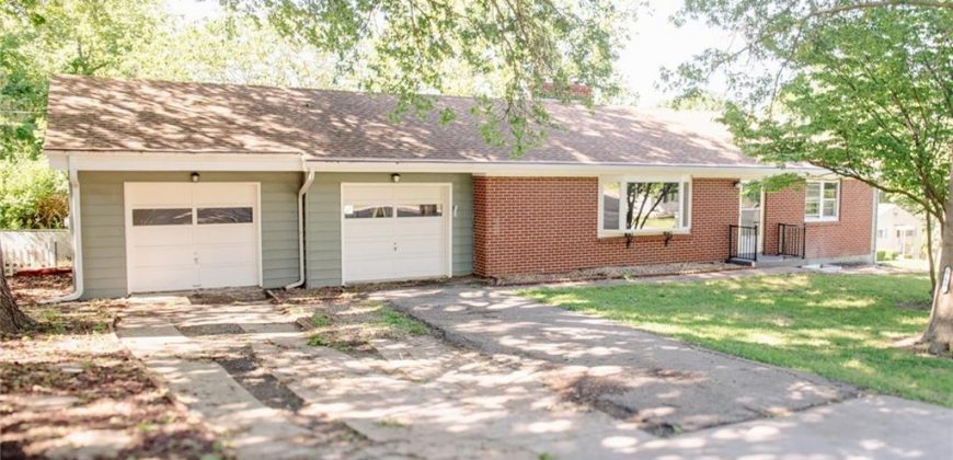 Homes for Sale in Kansas City, MO 64118 | 205  55th Terrace