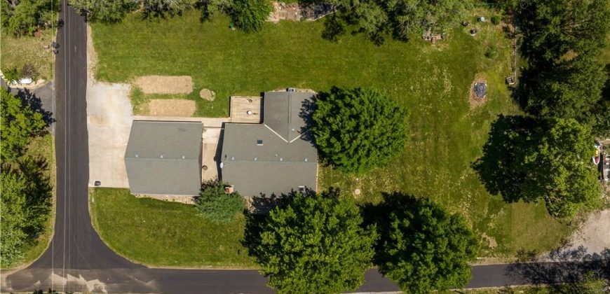 Homes for Sale in Smithville, MO 64089 | 18417  Lake Street