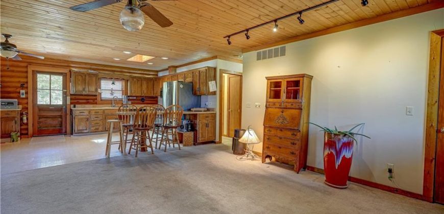 Homes for Sale in Smithville, MO 64089 | 18417  Lake Street
