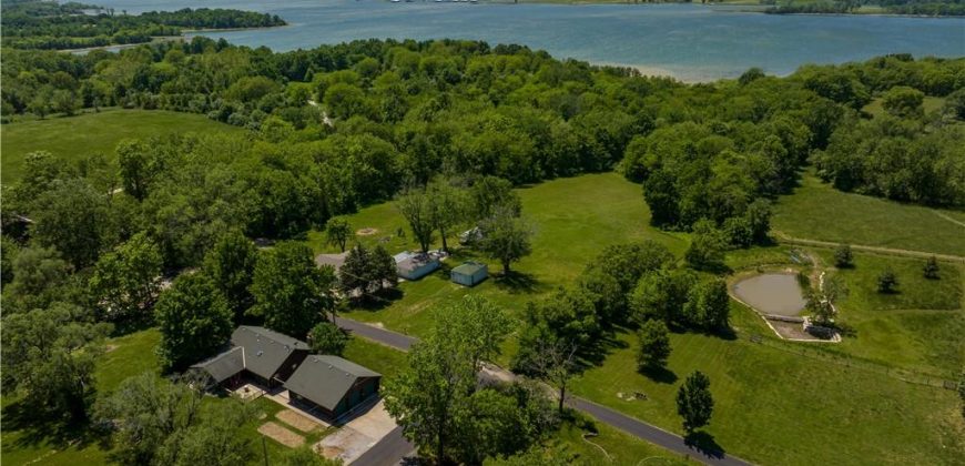 Homes for Sale in Smithville, MO 64089 | 18417  Lake Street