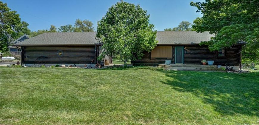 Homes for Sale in Smithville, MO 64089 | 18417  Lake Street