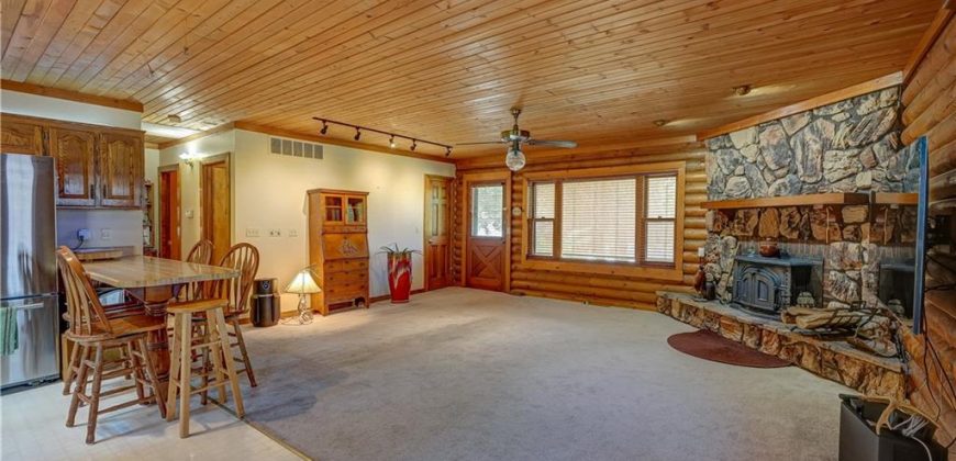 Homes for Sale in Smithville, MO 64089 | 18417  Lake Street