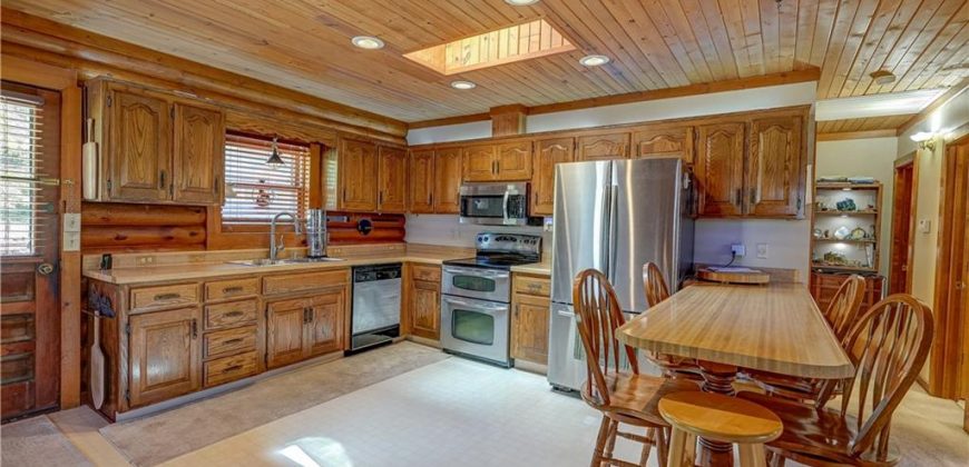Homes for Sale in Smithville, MO 64089 | 18417  Lake Street
