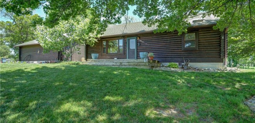 Homes for Sale in Smithville, MO 64089 | 18417  Lake Street