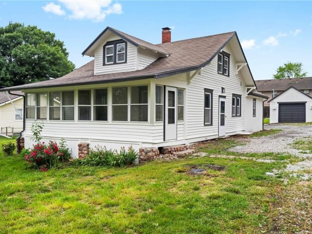 Homes for Sale in Ferrelview, MO 64163 | 312  2nd Street