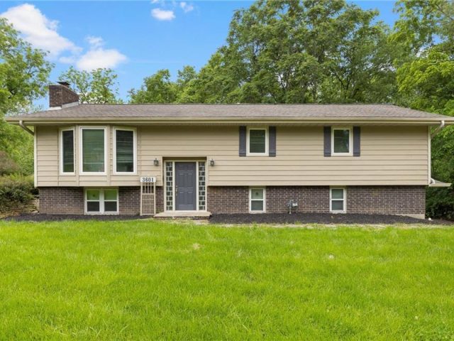 Homes for Sale in Houston Lake, MO 64151 | 3601 NW 56th Street