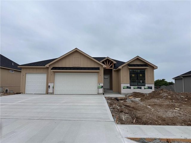 Homes for Sale in Kearney, MO 64060 | 2316  Larkspur Lane