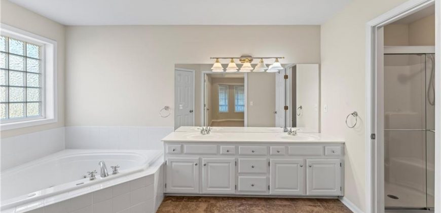 Homes for Sale in Parkville, MO 64152 | 6620 NW Monticello Drive