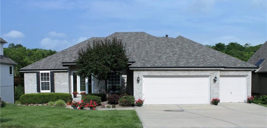 Homes for Sale in Parkville, MO 64152 | 6620 NW Monticello Drive