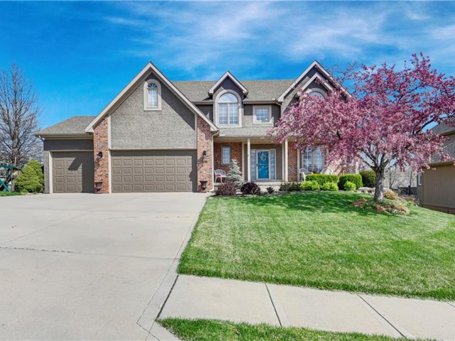 Homes for Sale in Kansas City, MO 64157 | 8904 NE 94th Place