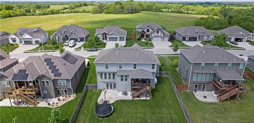 Homes for Sale in Kansas City, MO 64155 | 1915 NE 114th Terrace