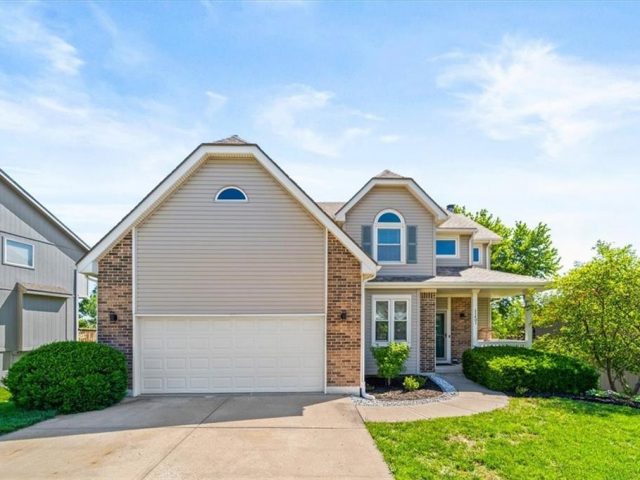 Homes for Sale in Kansas City, MO 64155 | 11401 N Summit Street