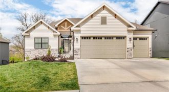 Homes for Sale in Parkville, MO 64152 | 13491  Terrace Park Drive