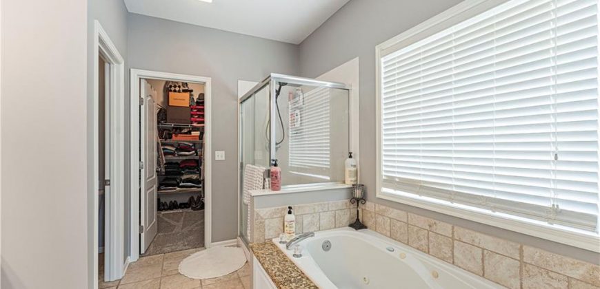 Homes for Sale in Kearney, MO 64060 | 2202  Greenfield Court