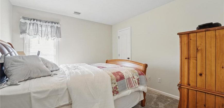 Homes for Sale in Kearney, MO 64060 | 2202  Greenfield Court