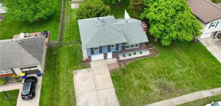 Homes for Sale in Gladstone, MO 64118 | 7522 N Lydia Avenue