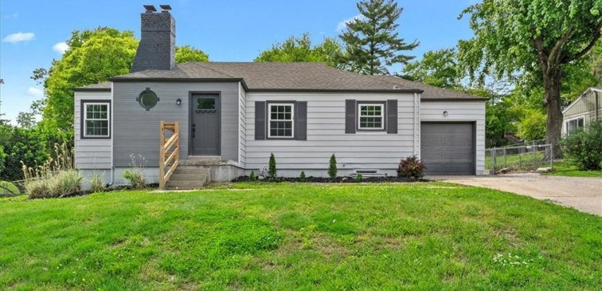 Homes for Sale in Kansas City, MO 64116 | 4126 NW Willow Drive