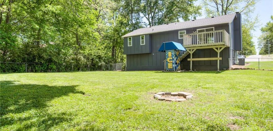 Homes for Sale in Kansas City, MO 64155 | 108 NW 105th Street