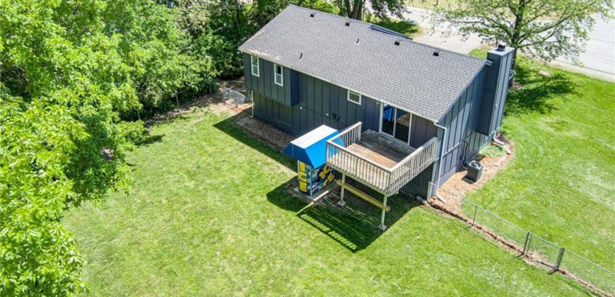 Homes for Sale in Kansas City, MO 64155 | 108 NW 105th Street