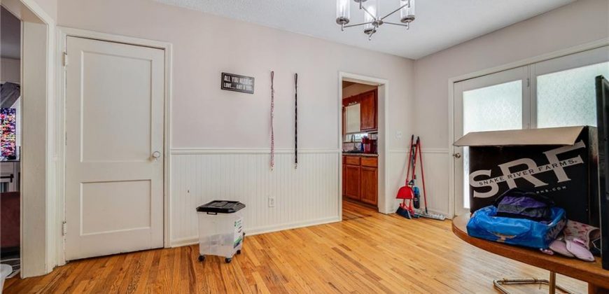 Homes for Sale in Liberty, MO 64068 | 215 S Leonard Street