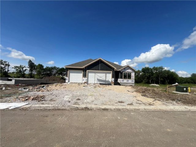 Homes for Sale in Lawson, MO 64062 | 462  Green Drive