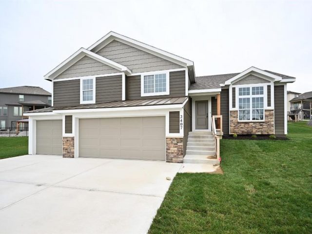 Homes for Sale in Platte City, MO 64079 | 2407  windmill Circle