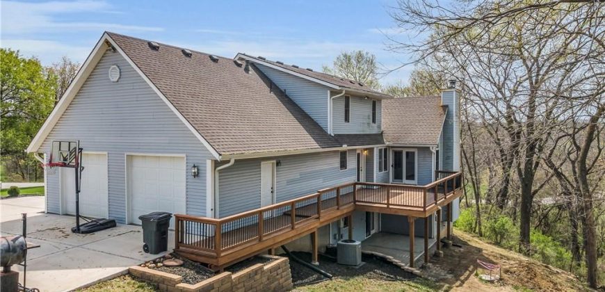 Homes for Sale in Smithville, MO 64089 | 306  HILLCREST Street