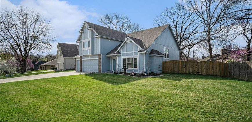 Homes for Sale in Gladstone, MO 64118 | 401 NW 51st Street