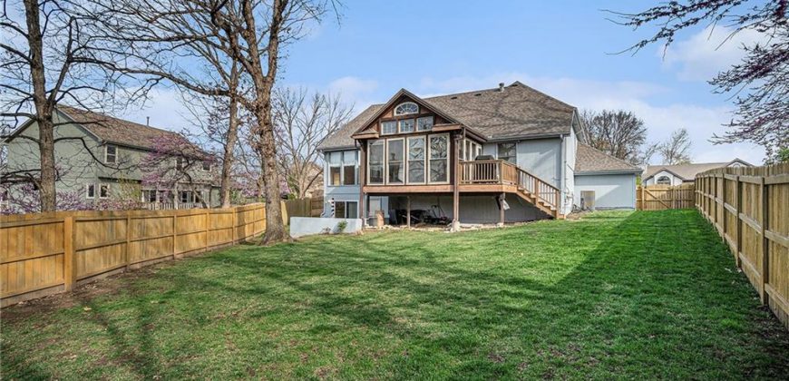 Homes for Sale in Gladstone, MO 64118 | 401 NW 51st Street