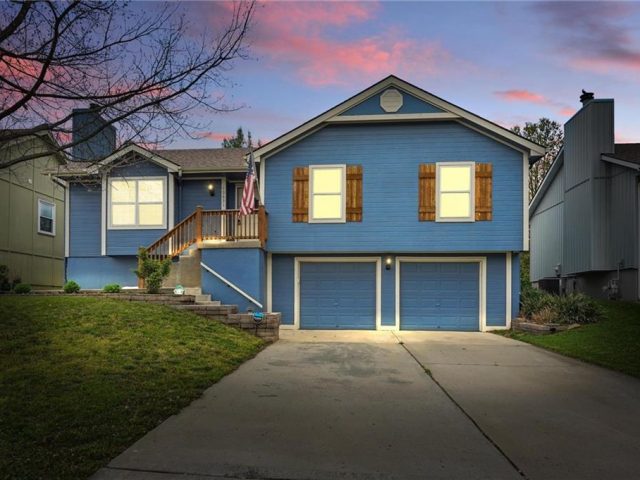 Homes for Sale in Kansas City, MO 64157 | 10631 N Wallace Avenue