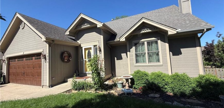 Homes for Sale in Kearney, MO 64060 | 1200  Susan Street