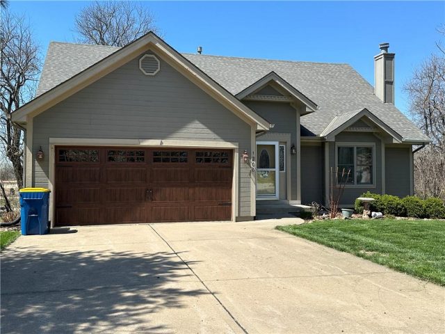 Homes for Sale in Kearney, MO 64060 | 1200  Susan Street