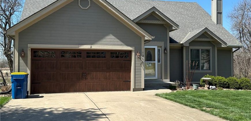 Homes for Sale in Kearney, MO 64060 | 1200  Susan Street