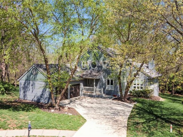 Homes for Sale in Kansas City, MO 64118 | 2116 NE 79th Terrace
